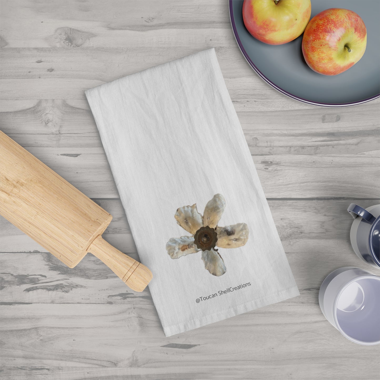 Square Napkin / Tea Towel with Large Oyster Shell Ballet Floral Arabesque Pattern Designed for a Year around Specialized Decor and Your Unique Host/Hostess Touch